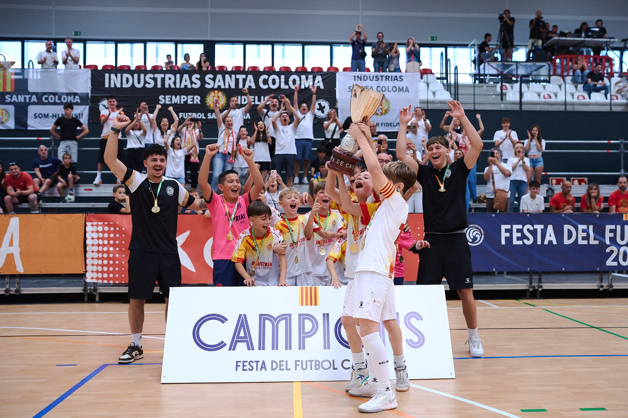 Industrias Santa Coloma se corona campeón de la Copa Catalunya benjamín tras una gran final